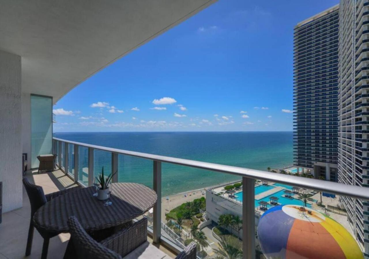 Beachfront Condo With Mesmerizing Views Hollywood Buitenkant foto